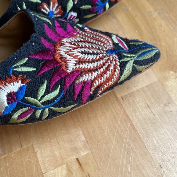 SIZE 38 7.5 8 Anthropologie Paz Boho Embroidered Woven Ribbon Black Mules Slides - Picture 3 of 11